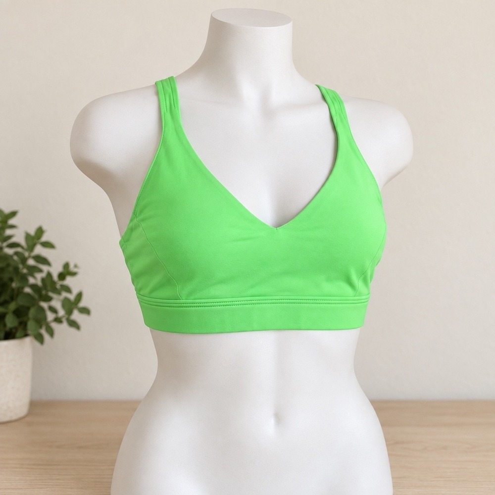 Lululemon Invigorate Bra Screamin Green Everlux Cross Back Sports Bra Size 4